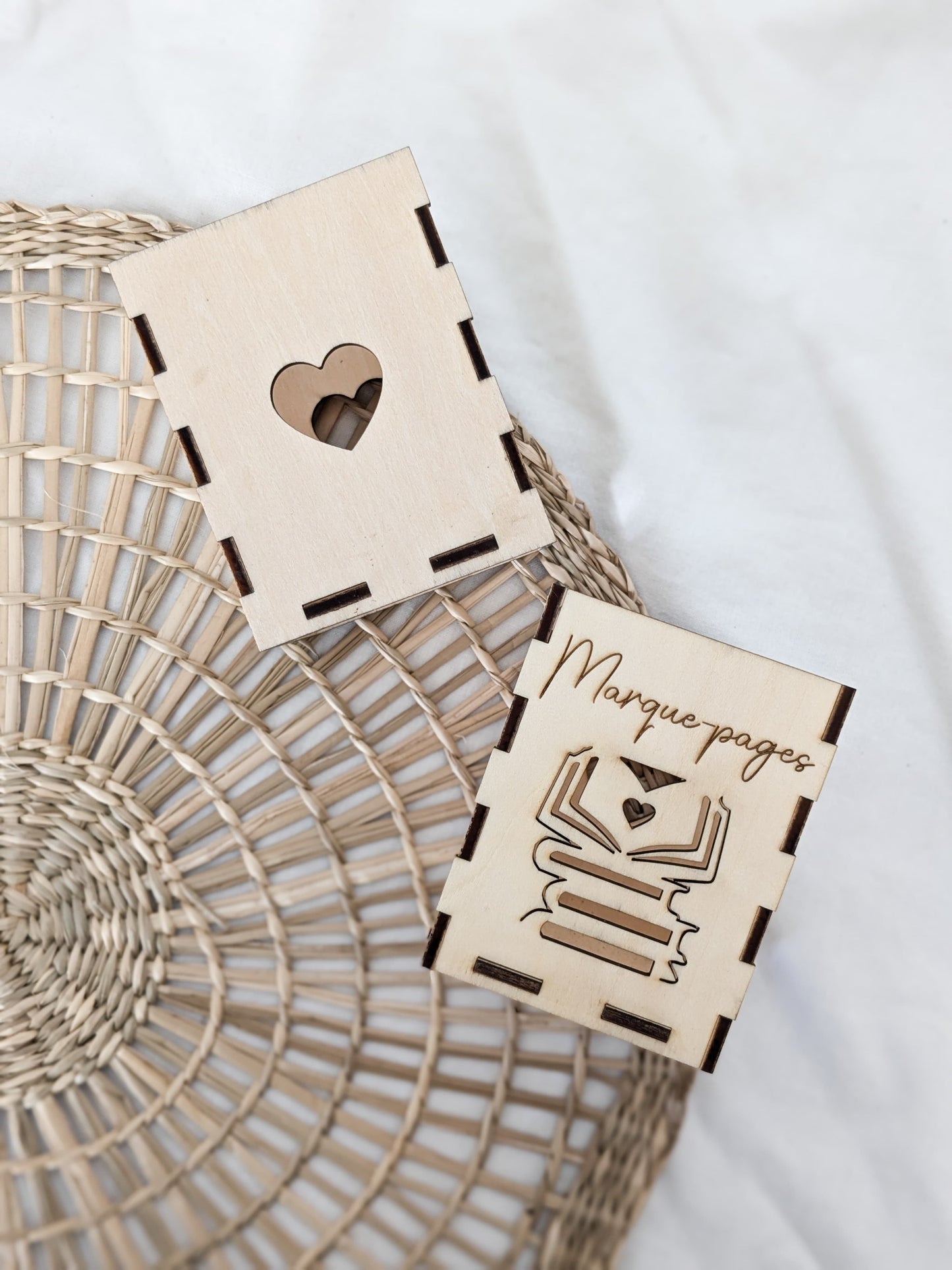 Pot à marque-pages en bois - Senteur de livres